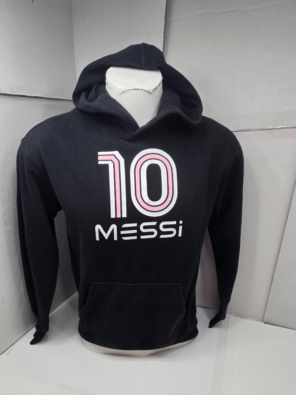 Lionel Messi #10 Youth XXL (18) Black Pullover Hoodie